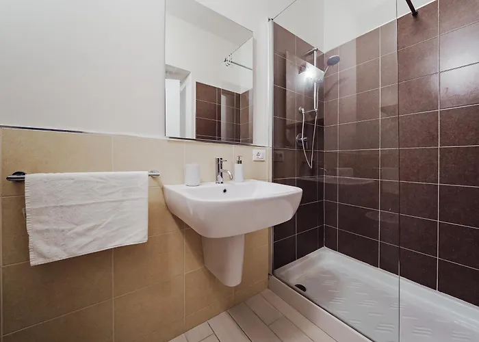 Apartment Hybrid Icon Gallery Center